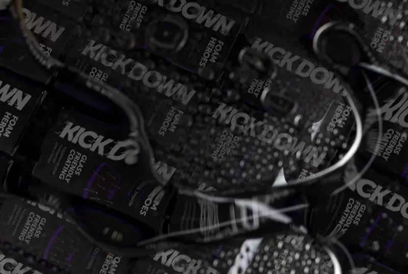 КАК НАНЕСТИ АНТИДОЖДЬ FOAM HEROES KICK DOWN?